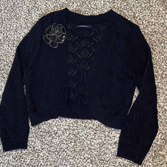 Black Open-Front Cardigan with Rose Detail Appliqué - Picture 8 of 9